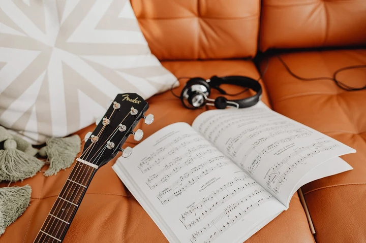 Peran Musik Akustik dalam Membangun Emosi